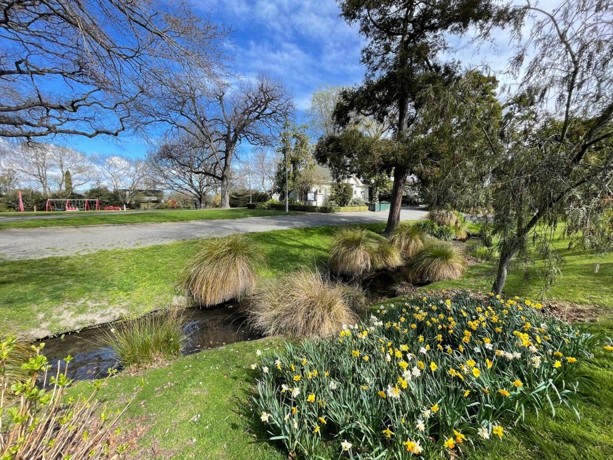 Appartamento Quiet, New, Sunny Cnzhouse On Upstairs Near Cbd Christchurch Esterno foto