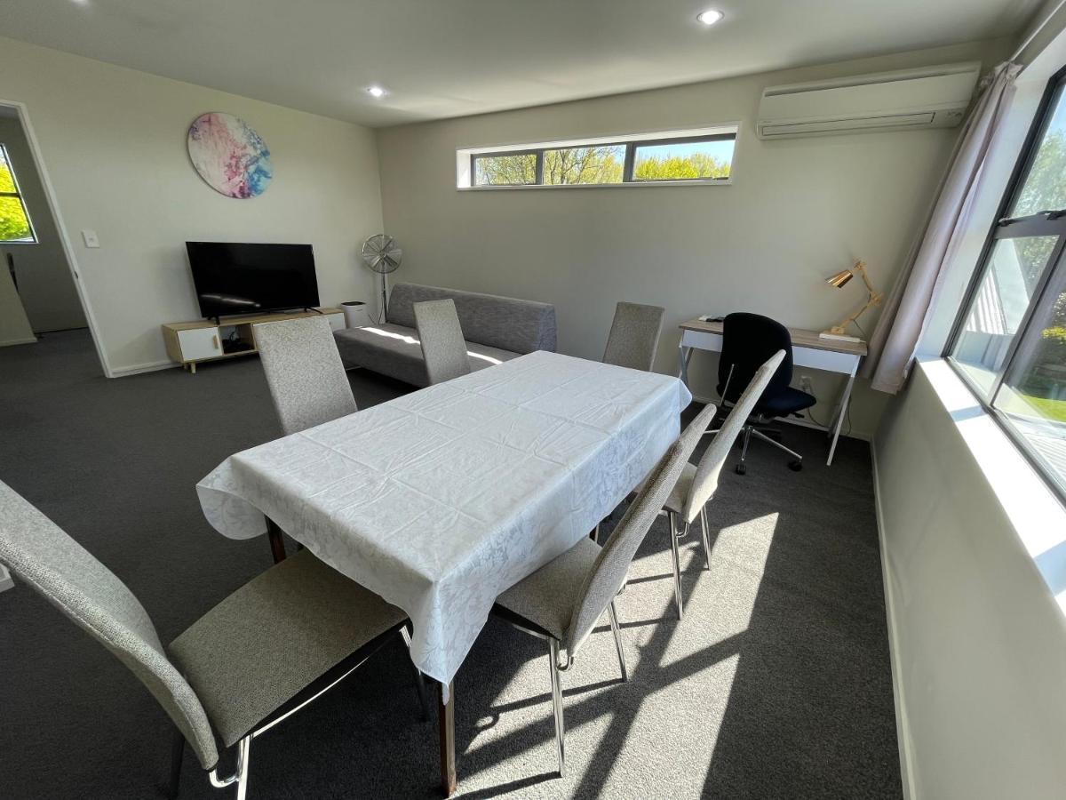 Appartamento Quiet, New, Sunny Cnzhouse On Upstairs Near Cbd Christchurch Esterno foto