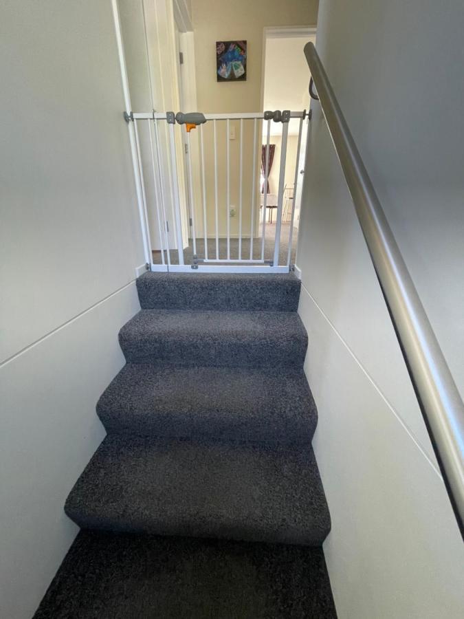Appartamento Quiet, New, Sunny Cnzhouse On Upstairs Near Cbd Christchurch Esterno foto